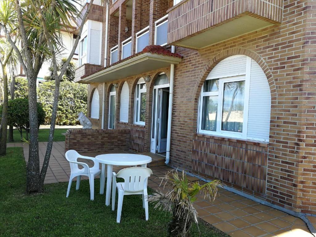 Apartamentos Regollera Premium Con Garaje Noja Extérieur photo